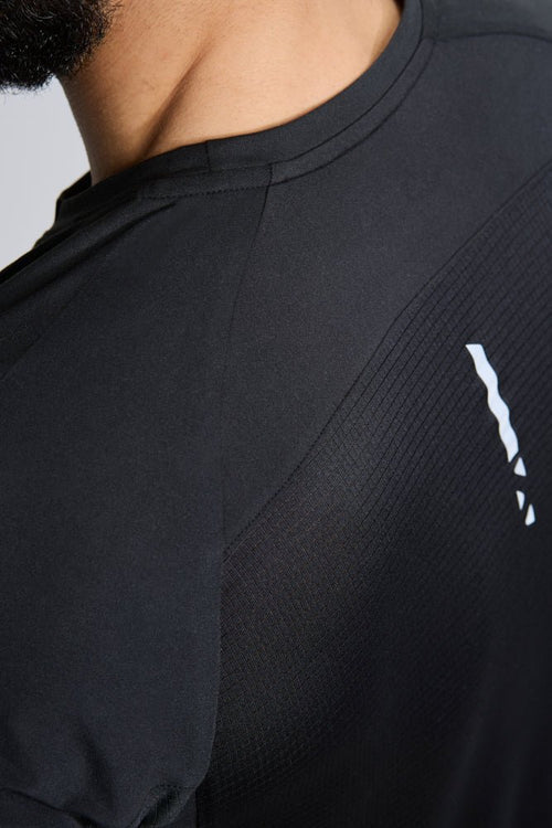 Men's Black Long-Sleeve Performance Shirt